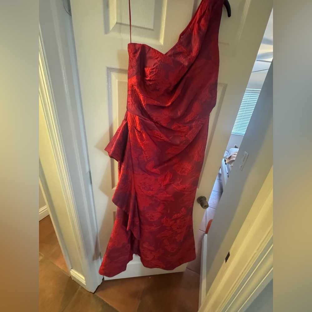 Gown/dress